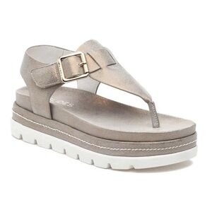 J SLIDES Becky Sandals Women’s 6M Metallic Bronze Suede Buckled Platform NIB